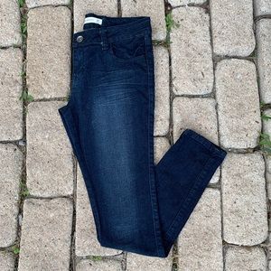 ✨ Instant vintage dark skinny jeans ✨